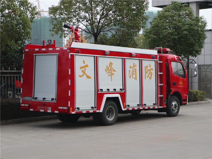 東風(fēng)多利卡單排消防車 東風(fēng)多利卡單排消防車