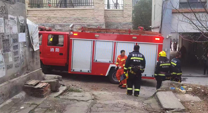 ����܇�S�����]4��2.5��ˮ������܇ 2.5��ˮ������܇�r(ji��)�񡢅���(sh��)���DƬ����